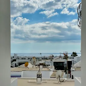 Cozy And Sunny Over The Rooftops Appartamento Puerto del Carmen (Lanzarote)